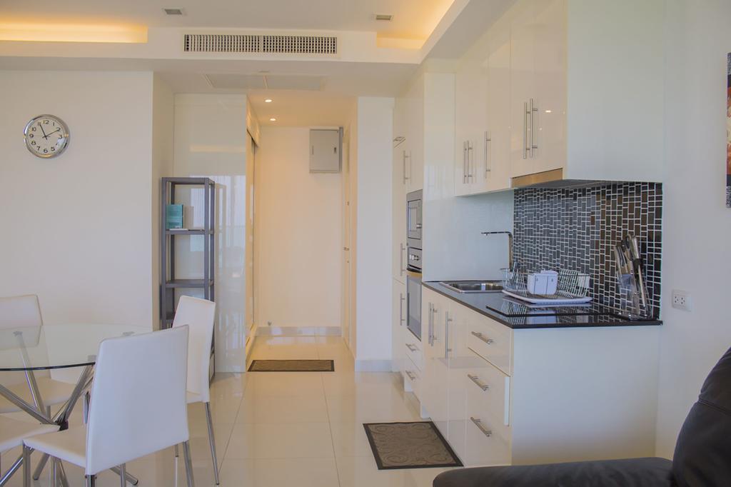 Cosy Beach View Condominium Паттайя Экстерьер фото